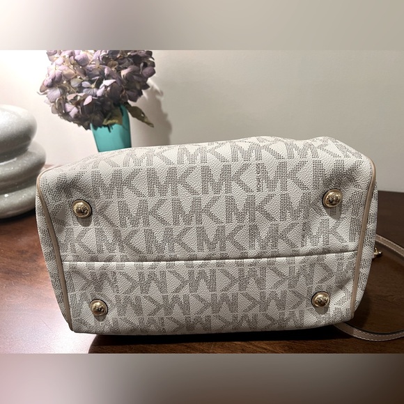 Michael Kors Medium Logo Chain Grayson Beige Satchel Bag - Picture 5 of 9